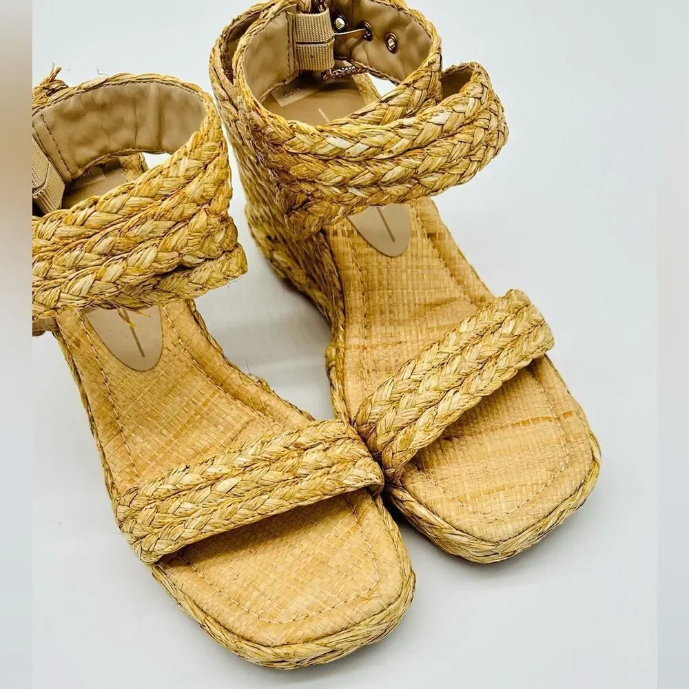 Dolce Vita Aldona sandal
